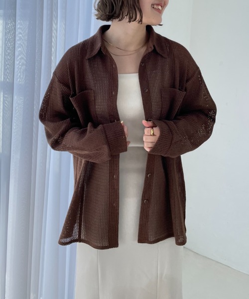 LOWRYS FARM(ローリーズファーム)の「メッシュユルシャツ 123090(シャツ/ブラウス・レディース・ホワイト/ブラック/ブラウン・FREE)」の3枚目の写真