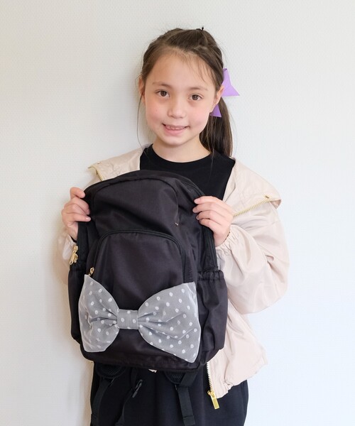 SHOO・LA・RUE（シューラルー）の「◆サテンリボンリュック（バックパック/リュック・キッズ・ベージュ/ネイビー/ライトパープル・00）」の19枚目の写真