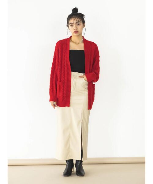 koe（コエ）の「ケーブルVネックカーディガン（カーディガン/ボレロ・レディース・レッド/アイボリー/チャコールグレー/ダークブルー・FREE）」の21枚目の写真