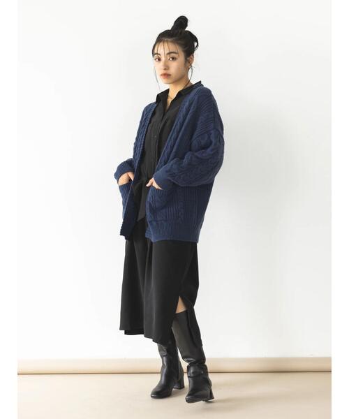 koe（コエ）の「ケーブルVネックカーディガン（カーディガン/ボレロ・レディース・レッド/アイボリー/チャコールグレー/ダークブルー・FREE）」の18枚目の写真