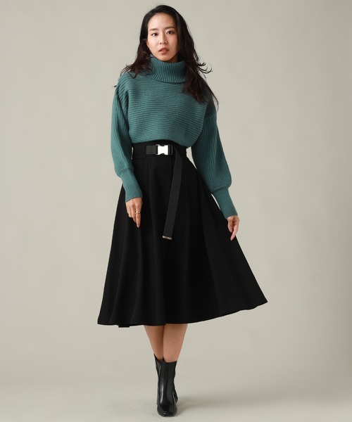 Cheek（チーク）の「ガチャベルト付きフレアスカート（スカート・レディース・チャコールグレー/ブラック/キャメル・MEDIUM/SMALL）」の4枚目の写真