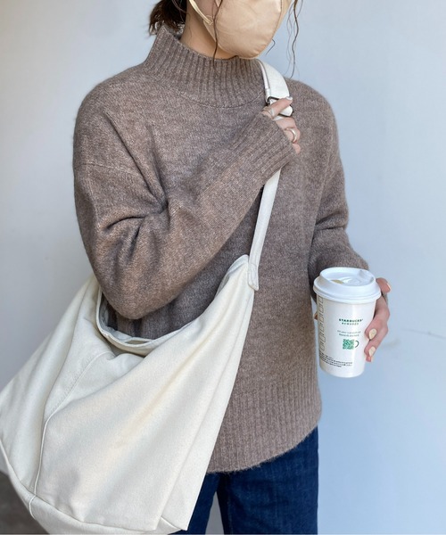 CPCM(シーピーシーエム)の「もちっとカラーハイネックニット(ニット/セーター・レディース・アイボリー/グリーン/ブルー/モカ/レッド・FREE)」の15枚目の写真