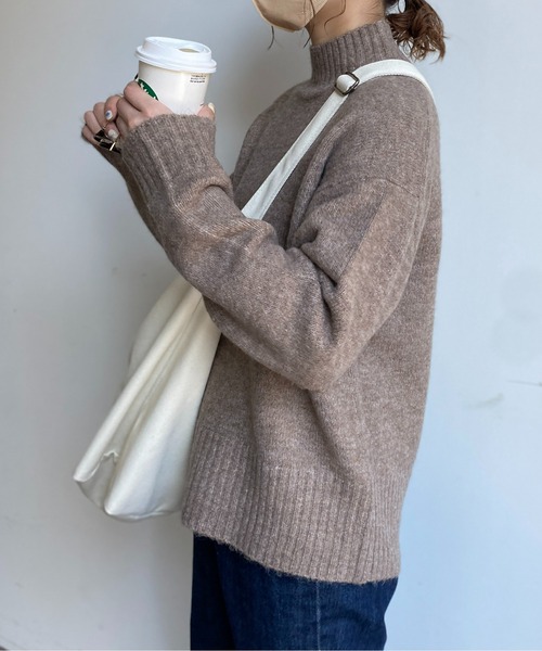 CPCM(シーピーシーエム)の「もちっとカラーハイネックニット(ニット/セーター・レディース・アイボリー/グリーン/ブルー/モカ/レッド・FREE)」の16枚目の写真
