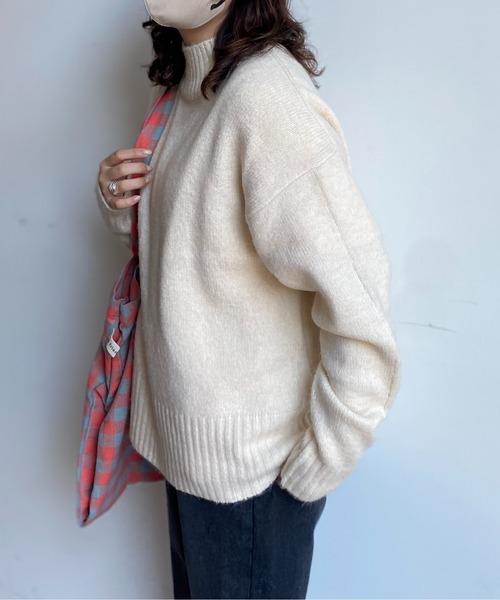 CPCM(シーピーシーエム)の「もちっとカラーハイネックニット(ニット/セーター・レディース・アイボリー/グリーン/ブルー/モカ/レッド・FREE)」の7枚目の写真
