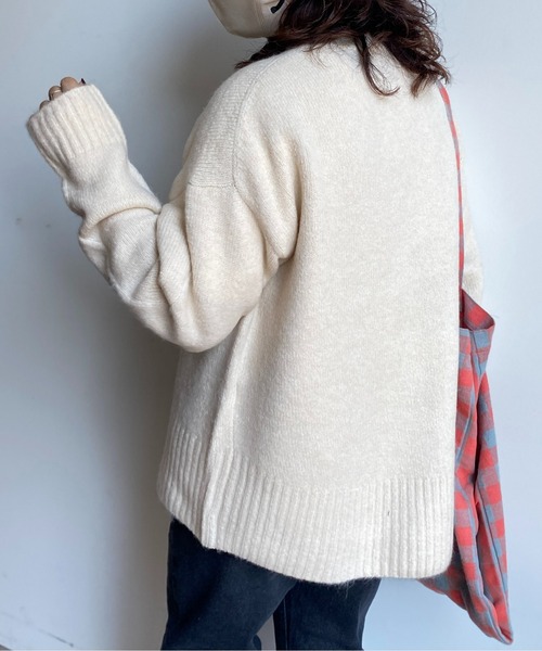 CPCM(シーピーシーエム)の「もちっとカラーハイネックニット(ニット/セーター・レディース・アイボリー/グリーン/ブルー/モカ/レッド・FREE)」の9枚目の写真