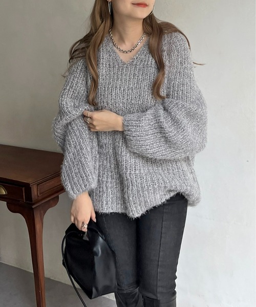 prose verse（プロズヴェール）の「Vネックフェザーニット（ニット/セーター・レディース・レッド/サックスブルー/ベージュ/グレー・MEDIUM）」の21枚目の写真