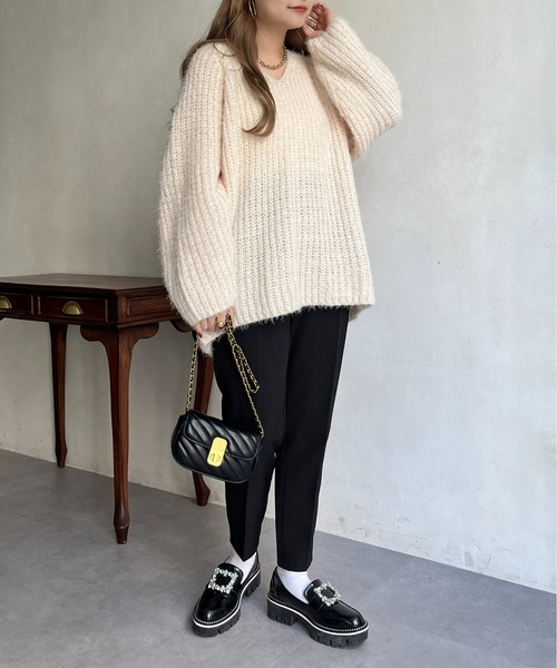 prose verse（プロズヴェール）の「Vネックフェザーニット（ニット/セーター・レディース・レッド/サックスブルー/ベージュ/グレー・MEDIUM）」の16枚目の写真