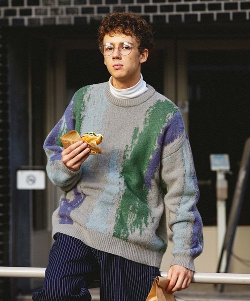 イレギュラーストライプ モヘアライクジャガード編みクルーネック