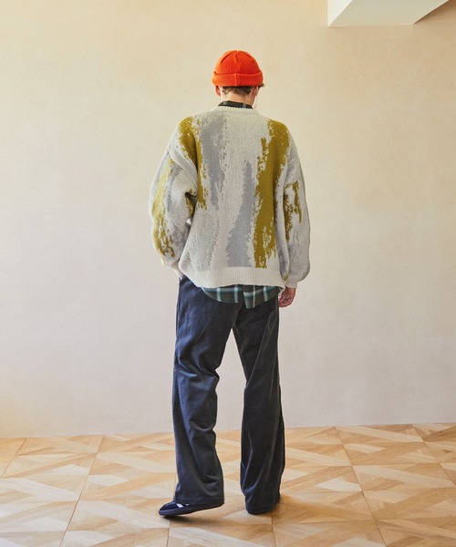 EMMA CLOTHES（エマクローズ）の「イレギュラーストライプ モヘアライクジャガード編みクルーネックニット EMMA CLOTHES（ニット/セーター・メンズ・ブラック/グレー/ベージュ/カーキ・M/L）」の15枚目の写真