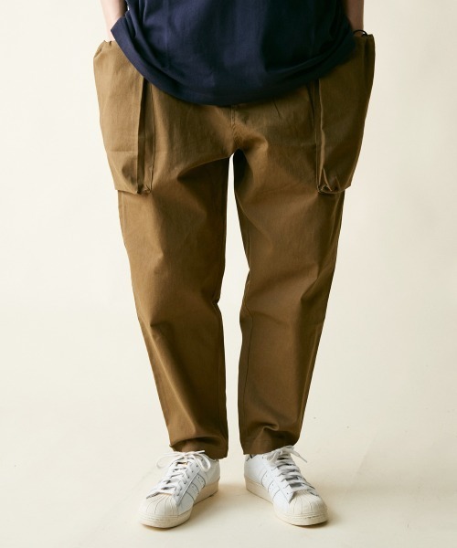rehacer(レアセル)の「rehacer : Joint Easy Cargo Pants / ジョイント イージー カーゴパンツ(カーゴパンツ・メンズ・ブラック/アイボリー/グリーン/カーキ・SMALL/MEDIUM/LARGE)」の3枚目の写真