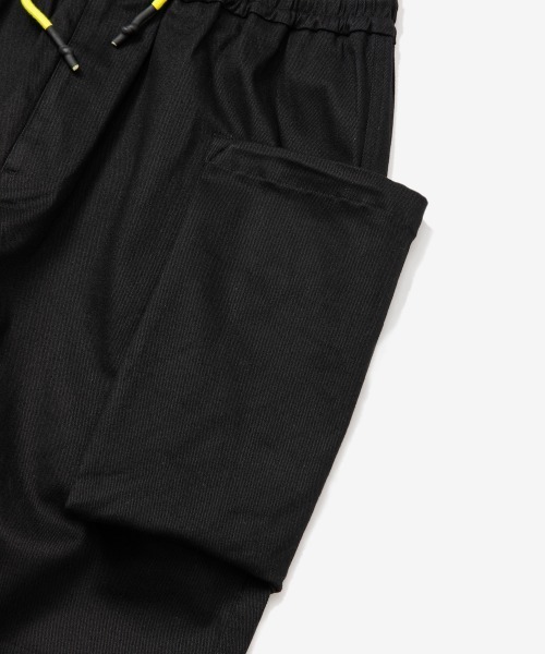 rehacer(レアセル)の「rehacer : Joint Easy Cargo Pants / ジョイント イージー カーゴパンツ(カーゴパンツ・メンズ・ブラック/アイボリー/グリーン/カーキ・SMALL/MEDIUM/LARGE)」の7枚目の写真