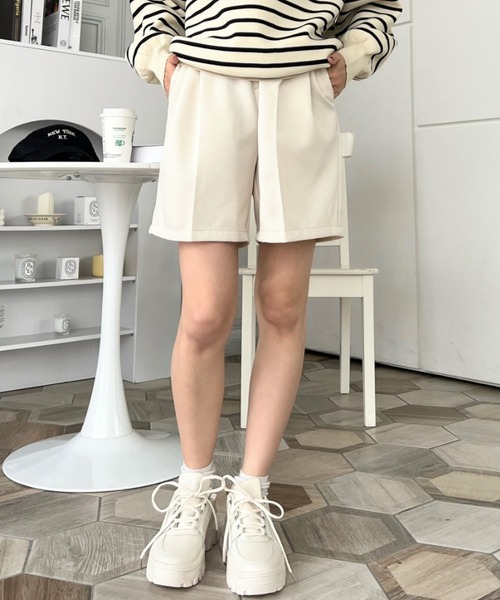 希望額にお値下げしました！2.7万 エンフォルド センタープレス ショートパンツ 希望額にお値下げしました！2.7万 エンフォルド センタープレス
