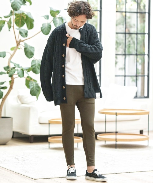 CAMBIO（カンビオ）の「mcg3158-Cable Knit Crew Neck Cardigan カーディガン（カーディガン/ボレロ・メンズ・アイボリー/グリーン/ブラック/ブルー・M/L）」の8枚目の写真