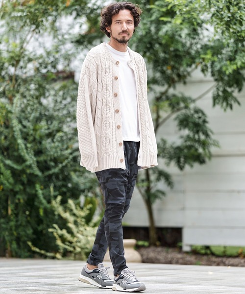 CAMBIO（カンビオ）の「mcg3158-Cable Knit Crew Neck Cardigan カーディガン（カーディガン/ボレロ・メンズ・アイボリー/グリーン/ブラック/ブルー・M/L）」の11枚目の写真