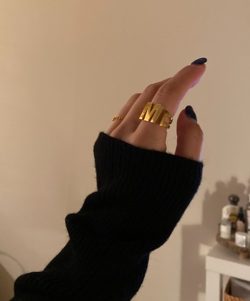 CIAOPANIC（チャオパニック）の「【Keyon/キーオン】mine / alphabet ring（リング・レディース・ゴールド/アンティークゴールド・FREE）」の2枚目の写真