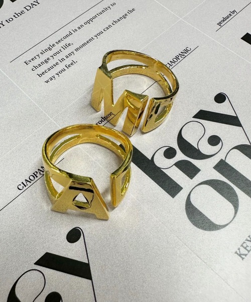 CIAOPANIC（チャオパニック）の「【Keyon/キーオン】mine / alphabet ring（リング・レディース・ゴールド/アンティークゴールド・FREE）」の6枚目の写真