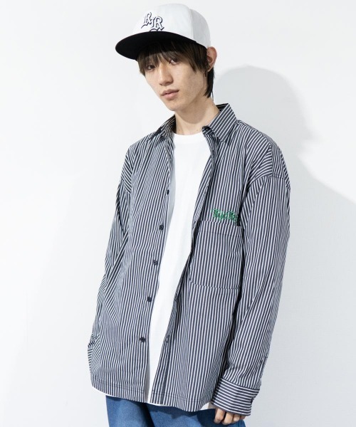 TopIsm（トップイズム）の「RIO.REVIB  ブロード長袖ピンストライプシャツ（シャツ/ブラウス・メンズ・ホワイト×ブルー/ブラック×ホワイト/ホワイト×ネイビー・M/XL/L）」の3枚目の写真