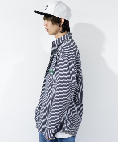TopIsm（トップイズム）の「RIO.REVIB  ブロード長袖ピンストライプシャツ（シャツ/ブラウス・メンズ・ホワイト×ブルー/ブラック×ホワイト/ホワイト×ネイビー・M/XL/L）」の8枚目の写真