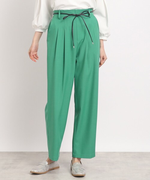 DRESKIP（ドレスキップ）の「◆【ゆるっと楽してキレイ見え】ゆるタックテーパードパンツ（その他パンツ・レディース・グリーン/オフホワイト/グレー系その他・02/03/04）」の4枚目の写真