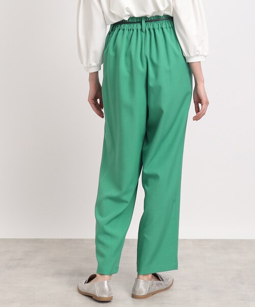 DRESKIP（ドレスキップ）の「◆【ゆるっと楽してキレイ見え】ゆるタックテーパードパンツ（その他パンツ・レディース・グリーン/オフホワイト/グレー系その他・02/03/04）」の6枚目の写真