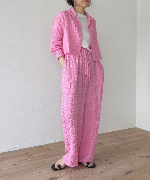 wee9s（ウィークス）の「（ぜひセットで着て欲しい）non non iron short shirt / アイロン不要なクロップドシャツ（シャツ/ブラウス・レディース・ホワイト/スカイブルー/ブラック/ピンク・FREE）」の4枚目の写真