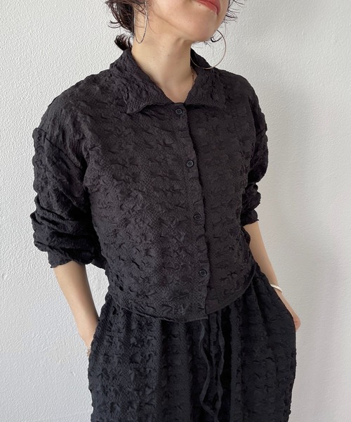 wee9s（ウィークス）の「（ぜひセットで着て欲しい）non non iron short shirt / アイロン不要なクロップドシャツ（シャツ/ブラウス・レディース・ホワイト/スカイブルー/ブラック/ピンク・FREE）」の12枚目の写真