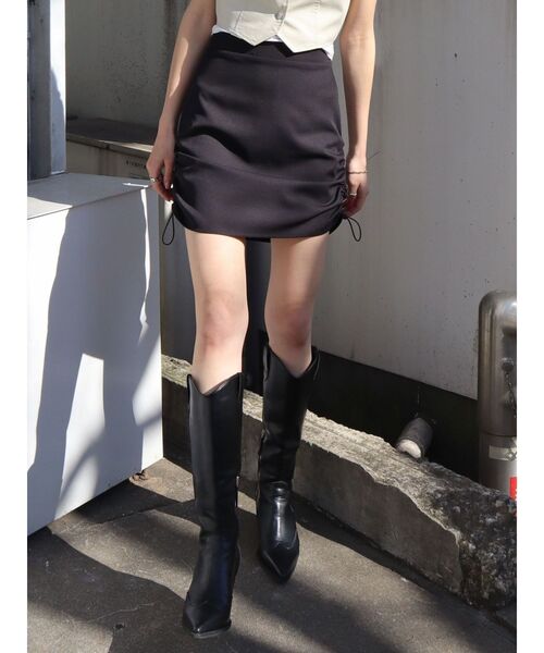 EMODA（エモダ）の「ドローストリングミニスカート（スカート・レディース・グリーン/ブラック/グレー・SMALL/MEDIUM）」の6枚目の写真