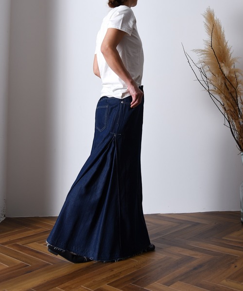 folka（フォルカ）の「1-テンセル混デニム マキシ フレアスカート【folka】（デニムスカート・レディース・ワンウォッシュ/ダークインディゴブルー・FREE）」の14枚目の写真