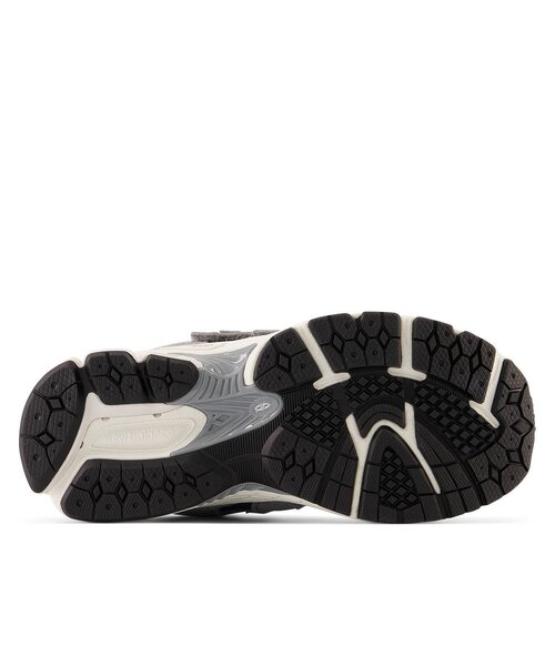 BREEZE（ブリーズ）の「【ZOZO販売なし】NBスニーカー(GY2002)（スニーカー・キッズ・グレー・20/21/19/17/18）」の3枚目の写真