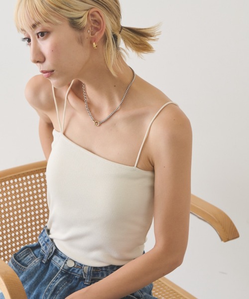 Auntie Rosa Holiday(アンティローザホリデー)の「カップ付きベアキャミ(キャミソール・レディース・ベージュ/ナチュラル/ブラック・FREE)」の17枚目の写真