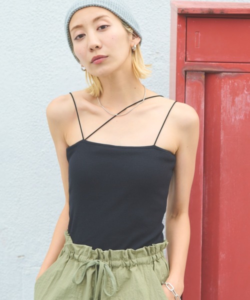 Auntie Rosa Holiday(アンティローザホリデー)の「カップ付きベアキャミ(キャミソール・レディース・ベージュ/ナチュラル/ブラック・FREE)」の15枚目の写真