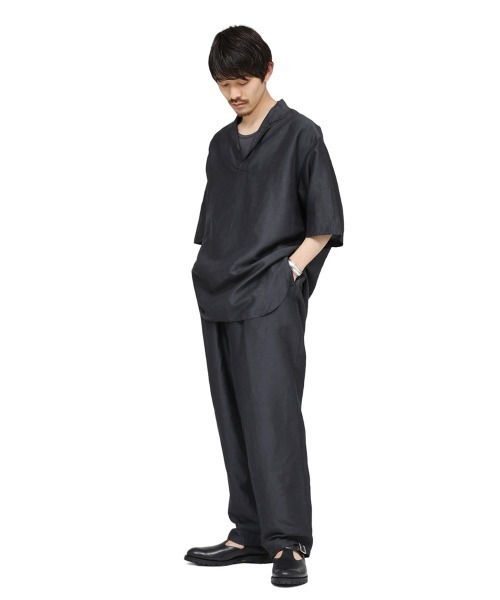 marka（マーカ）の「marka / マーカ：COCOON FIT EASY PANTS - cupro linen nep cloth -：M23A-17PT01C[COR]（その他パンツ・メンズ・チャコール・2/1）」の6枚目の写真