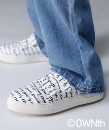 OWNth（オンス）の「ロゴプリントスニーカー（スニーカー）」