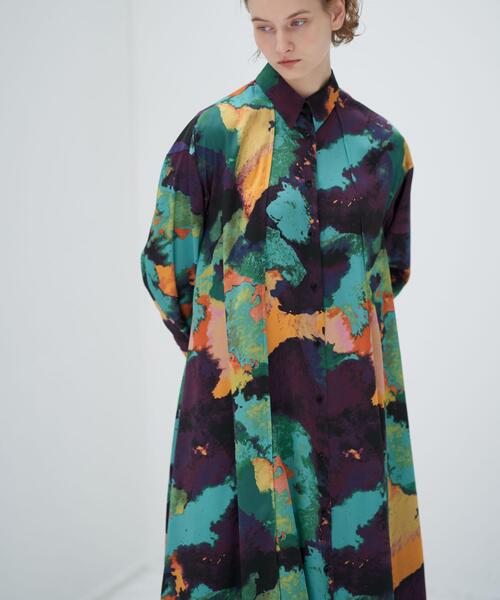 LANVIN en Bleu(ランバンオンブルー)の「アートプリントシャツワンピース(シャツワンピース・レディース・ブルー/パープル系その他・38/36)」の4枚目の写真