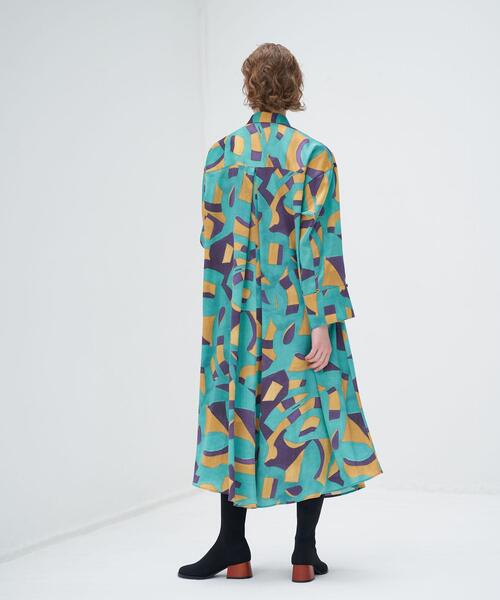 LANVIN en Bleu(ランバンオンブルー)の「アートプリントシャツワンピース(シャツワンピース・レディース・ブルー/パープル系その他・38/36)」の8枚目の写真