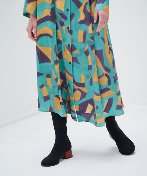 LANVIN en Bleu(ランバンオンブルー)の「アートプリントシャツワンピース(シャツワンピース・レディース・ブルー/パープル系その他・38/36)」の9枚目の写真