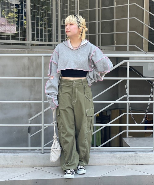 HELLO.SANFRANCISCO(ハローサンフランシスコ)の「【HELLO.SANFRANCISCO/ハローサンフランシスコ】配色メローカットアウトフーディー(パーカー・レディース・グレー/アイボリー/ピンク・FREE)」の21枚目の写真
