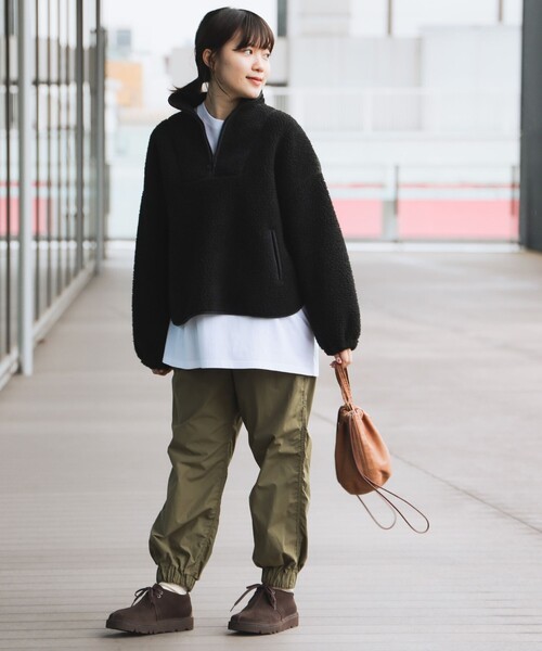 B:MING by BEAMS（ビーミングバイビームス）の「B:MING by BEAMS / ボア ハーフジップ プルオーバー（その他トップス・レディース・ブラック/オリーブ/アイボリー・FREE）」の4枚目の写真