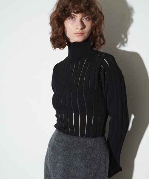 LA BELLE ETUDE（ラベルエチュード）の「透けストライプニット（ニット