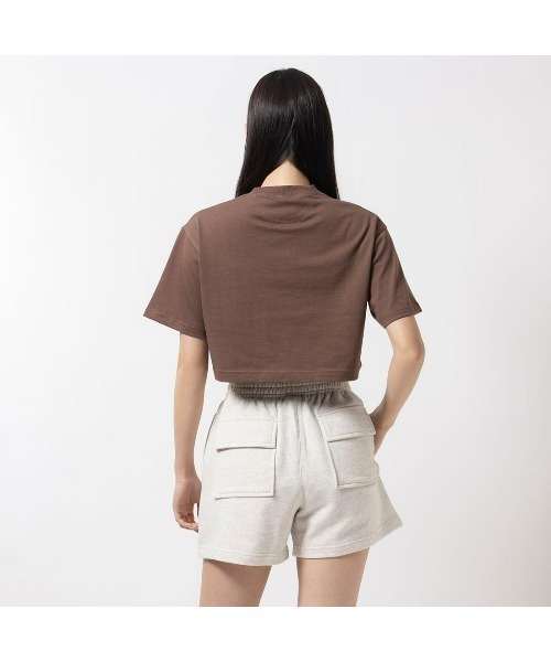 Reebok(リーボック)の「ビッグロゴ クロップド Tシャツ / CL AE BIG LOGO CROP TEE(Tシャツ/カットソー・レディース・マルーン/ブラック/オフホワイト/ブラウン・MEDIUM/LARGE/SMALL/XX-LARGE/X-LARGE)」の15枚目の写真