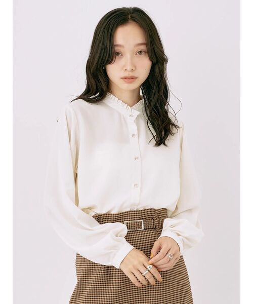 earth music&ecology（アースミュージックアンドエコロジー）の「2WAYフリルブラウス（シャツ/ブラウス・レディース・アイボリー/ネイビー/ピンク/サックスブルー/ドット・FREE）」の7枚目の写真