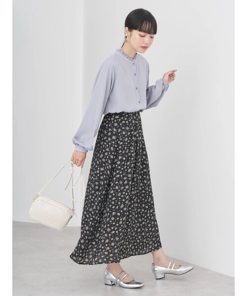 earth music&ecology（アースミュージックアンドエコロジー）の「2WAYフリルブラウス（シャツ/ブラウス・レディース・アイボリー/ネイビー/ピンク/サックスブルー/ドット・FREE）」の22枚目の写真