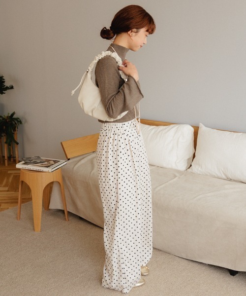 flower(フラワー)の「クリスタルタートルニット2(ニット/セーター・レディース・ブルー/アイボリー/ブラウン・FREE)」の18枚目の写真