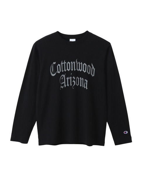 Champion(チャンピオン)の「【Champion/チャンピオン】メンズ ベーシック ロングスリーブTシャツ(Tシャツ/カットソー・メンズ・その他10/ブラック/ホワイト×パープル/グレー系その他2/ベージュ系その他3/ホワイト×ネイビー/ネイビー/バーガンディー・LARGE/SMALL/X-LARGE/MEDIUM)」の3枚目の写真