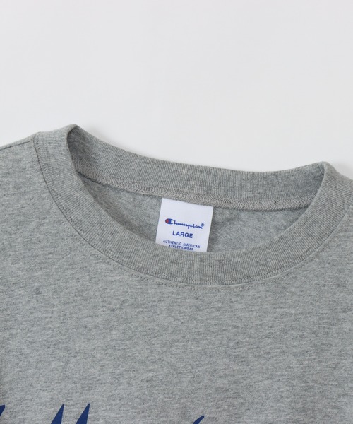 Champion(チャンピオン)の「【Champion/チャンピオン】メンズ ベーシック ロングスリーブTシャツ(Tシャツ/カットソー・メンズ・その他10/ブラック/ホワイト×パープル/グレー系その他2/ベージュ系その他3/ホワイト×ネイビー/ネイビー/バーガンディー・LARGE/SMALL/X-LARGE/MEDIUM)」の20枚目の写真