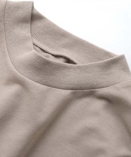 zootie（ズーティー）の「【見た目はON、着心地はOFF。】こなれリラックス 半袖ハイネックプルオーバー（Tシャツ/カットソー・レディース・オフホワイト/グレイッシュベージュ/ブラウン/ブラック×ホワイト/ブラック/ブルー/ダークブラウン/ネイビー/オレンジ/オレンジ系/ミント/ダークグリーン/杢グレー・M）」の20枚目の写真