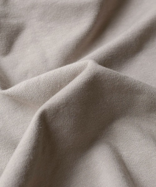 zootie（ズーティー）の「【見た目はON、着心地はOFF。】こなれリラックス 半袖ハイネックプルオーバー（Tシャツ/カットソー・レディース・オフホワイト/グレイッシュベージュ/ブラウン/ブラック×ホワイト/ブラック/ブルー/ダークブラウン/ネイビー/オレンジ/オレンジ系/ミント/ダークグリーン/杢グレー・M）」の21枚目の写真