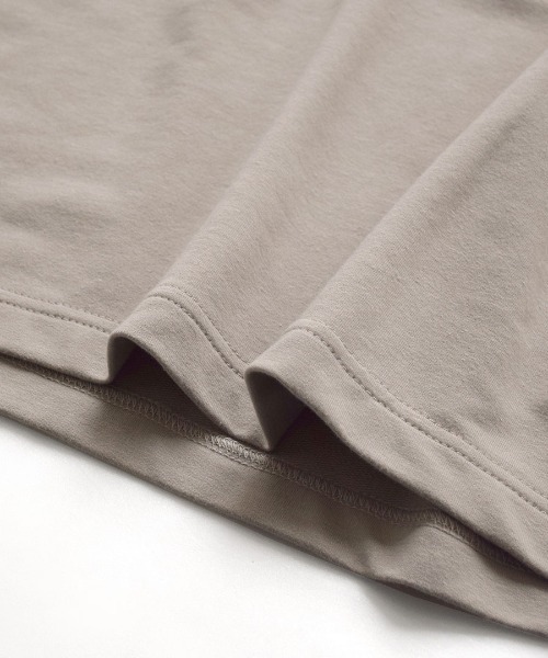 zootie（ズーティー）の「【見た目はON、着心地はOFF。】こなれリラックス 半袖ハイネックプルオーバー（Tシャツ/カットソー・レディース・オフホワイト/グレイッシュベージュ/ブラウン/ブラック×ホワイト/ブラック/ブルー/ダークブラウン/ネイビー/オレンジ/オレンジ系/ミント/ダークグリーン/杢グレー・M）」の22枚目の写真