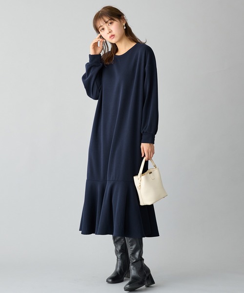 alotta(アロッタ)の「裏ファー裾フレアーゆったりワンピース(ワンピース・レディース・ピンク/ブラック/モカ/ラベンダー/チャコール/オレンジ/ネイビー・3L/5L/LL/L/M/4L)」の15枚目の写真