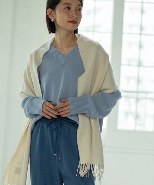 OPAQUE.CLIP（オペークドットクリップ）の「◆ワイドVネックニット ≪Filivivi/フィルビビ≫【洗える】（ニット/セーター・レディース・レッド系1/ライトブルー/グレー/ホワイト系・42/38/36/40）」の16枚目の写真